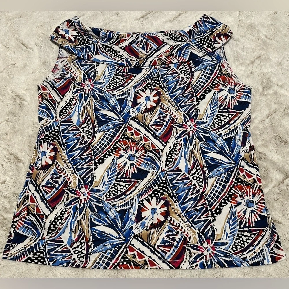 Rafaella Blue and Red Abstract Feathers Pattern Blouse Size 1X - Picture 7 of 7